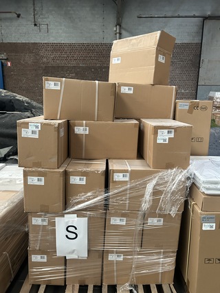 Ca. 15x TV Wandbeugel 23-42″ Flexibel Sam Creative, BRAEA000002